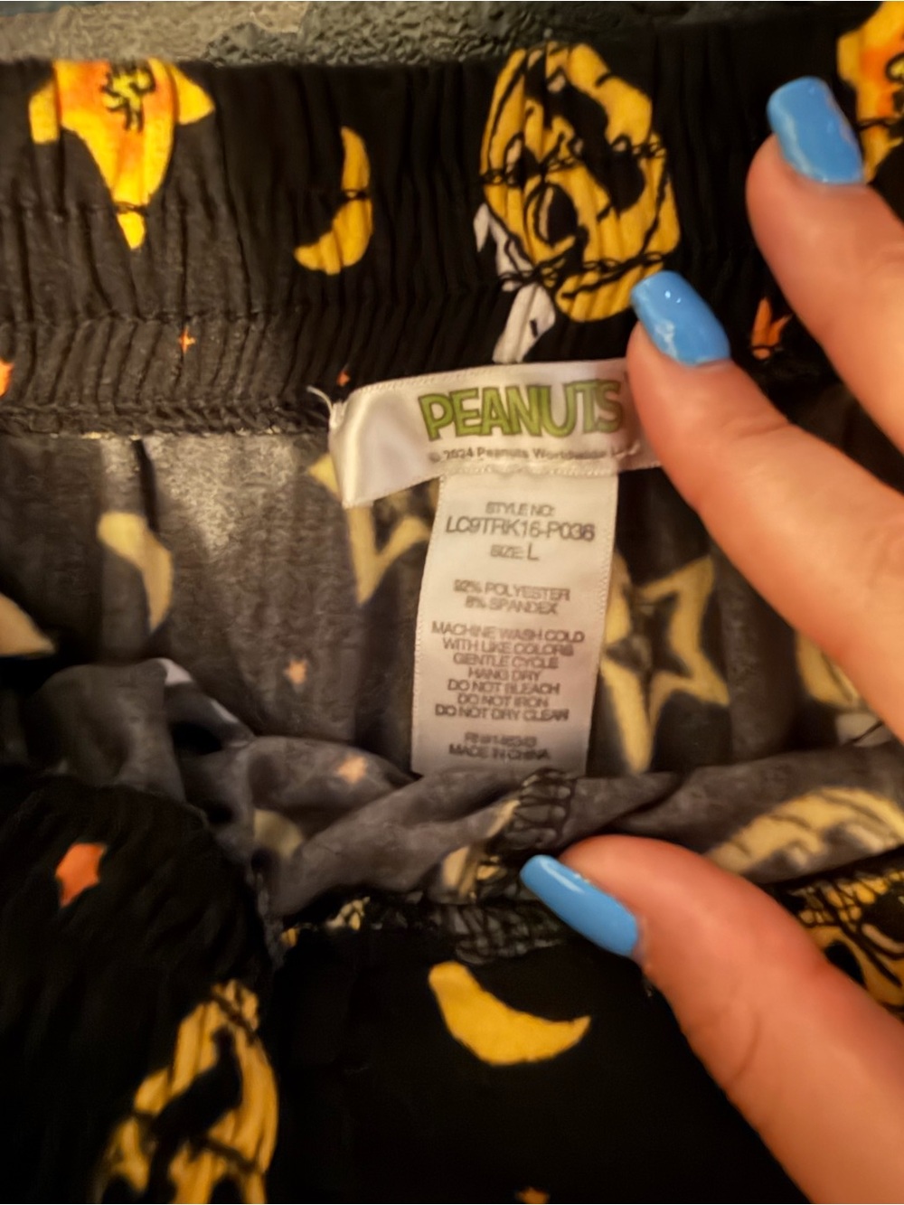 Peanuts Black Halloween Pumpkin Snoopy Print Cuffed Pajama Pants - Picture 3 of 3